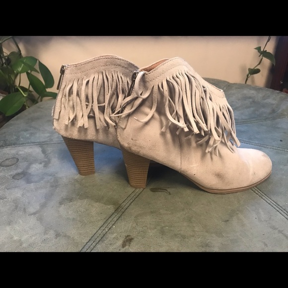 Avon Shoes - Size 10. Faux suede shoes from Avon.